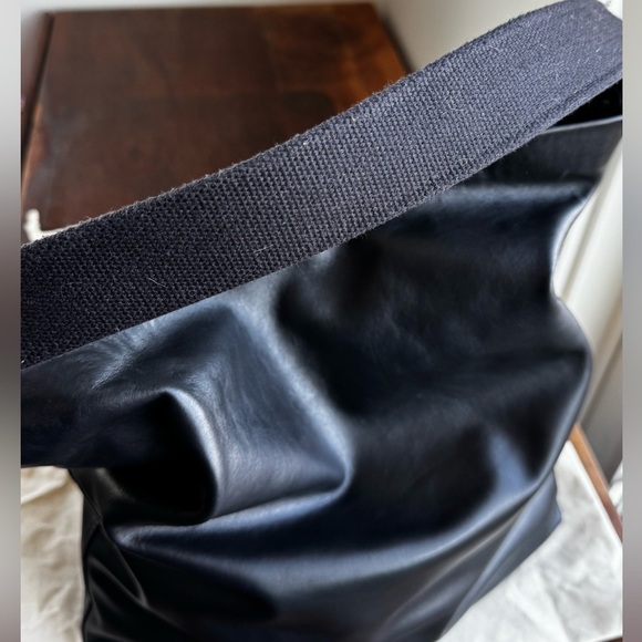 11600 full grain leather shoulder/hobo bag - Picture 5 of 7